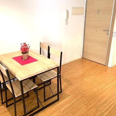 Apartment Next To Ramblas Барселона Екстериор снимка