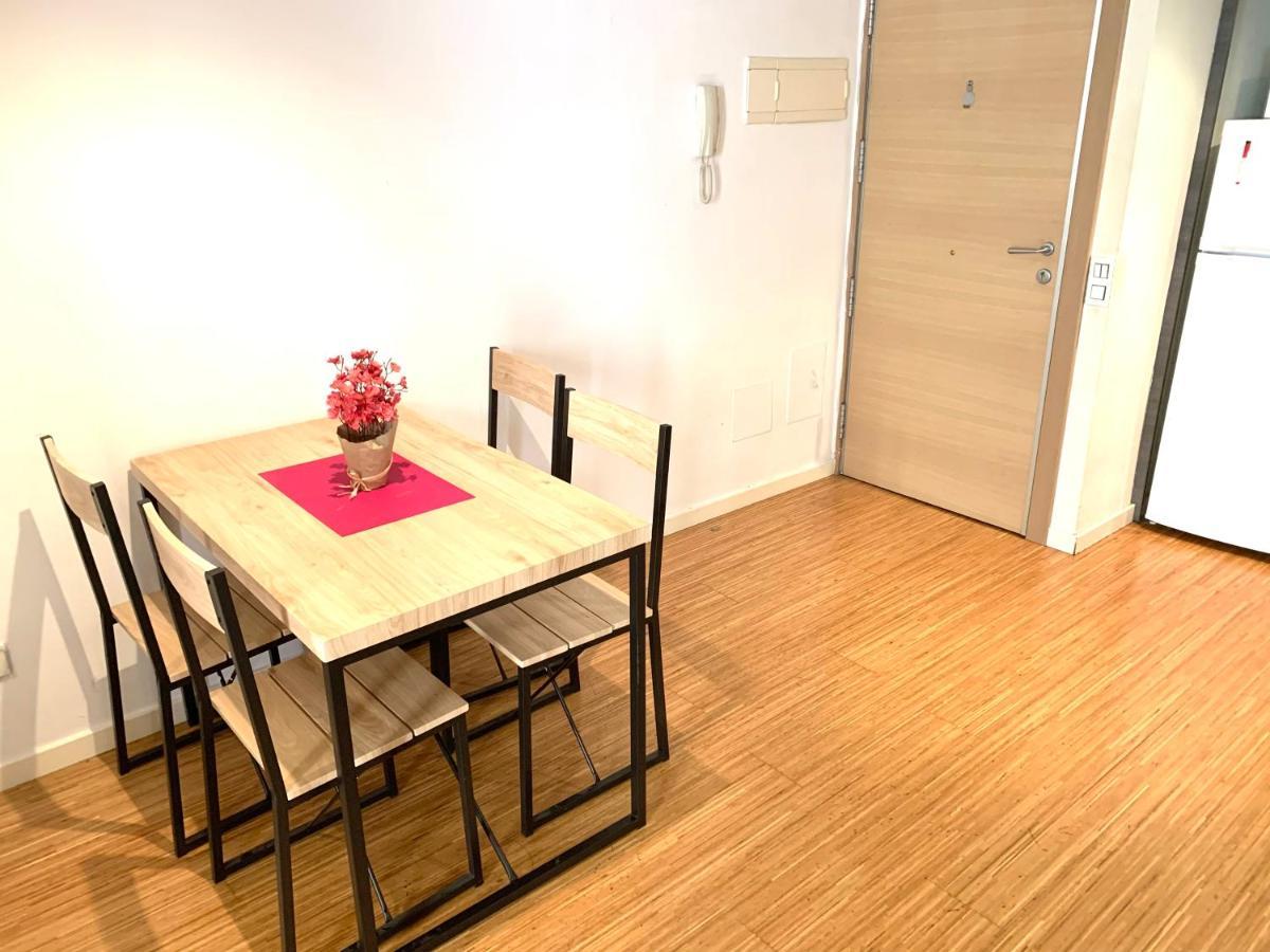 Apartment Next To Ramblas Барселона Екстериор снимка
